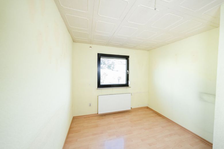 Die Perle im Dornröschenschlaf - RMH in idyllischer Ruhe – OG Schlafzimmer
