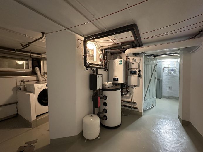 VICINO AL CENTRO! Appartamento mansardato, unità condominiale in edificio plurifamiliare ristrutturato – Waschkeller