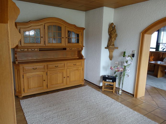 Großzügiger Bungalow auf weitläufigem Grundstück – und optionaler Pferdehaltung – Esszimmer