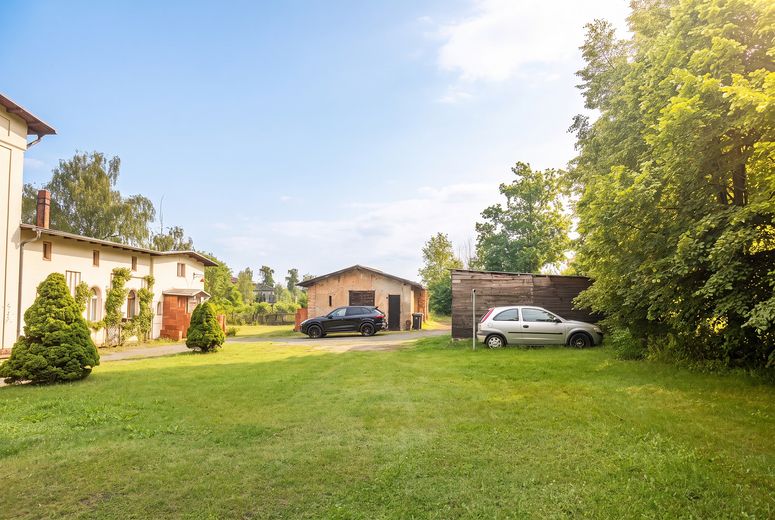 Einfamilienhaus mit Geschichte - und Raum für Ihre Zukunft – Gartenblick