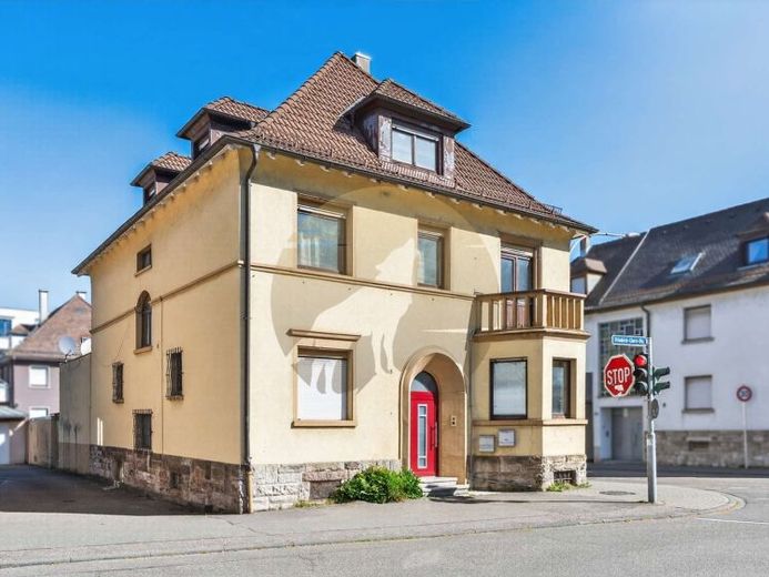 Budynek wielorodzinny w centrum Gaggenau – obiekt do renowacji z potencjałem rozwoju – Zdjęcie 1
