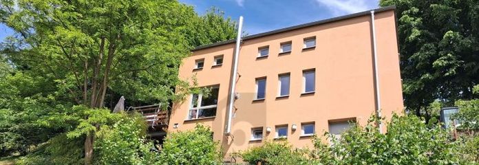 EXKLUSIVES WOHNHAUS MIT TALBLICK