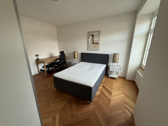 Möbliertes Luxus-Wohnen im LöwenBau - E3-W06, 2 Zi, 54 m² - 1.700 € FLAT – Schlafzimmer