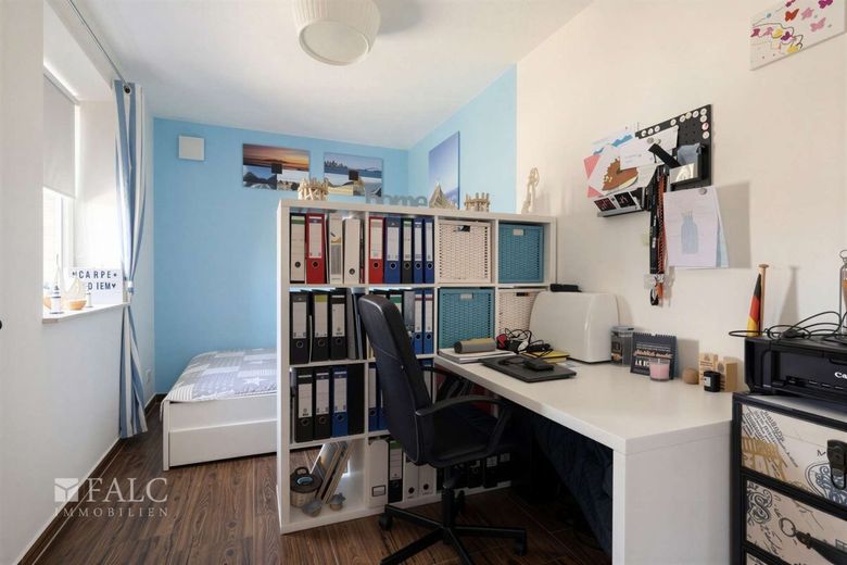 Modernes Kapitänshaus mit Kanalblick in Rendsburg – Büro