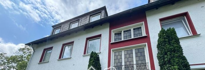 Attraktive und frisch renovierte 3-Zimmer-Wohnung in gepflegtem Mehrfamilienhaus