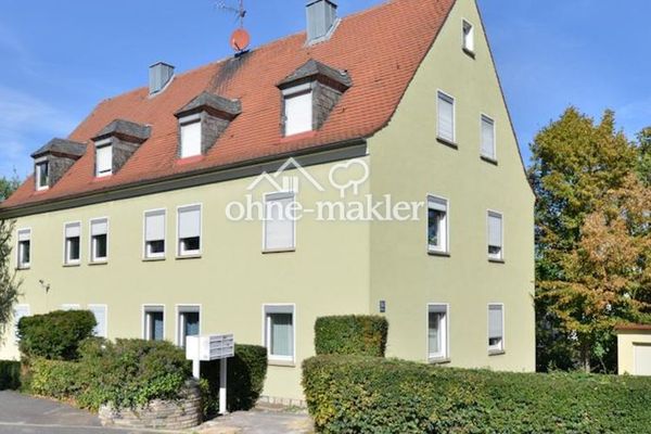 2,5 Zimmer. | 2 Garagen. | Bezugsfrei. | Und das im oberen Frauenland.