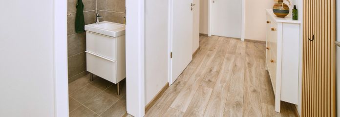 Flur + Gäste WC