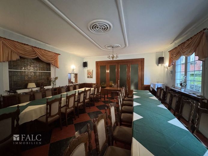 Außergewöhnliche Immobilie mit Gastronomie, Hotel und Wohneinheit – Speisesaal