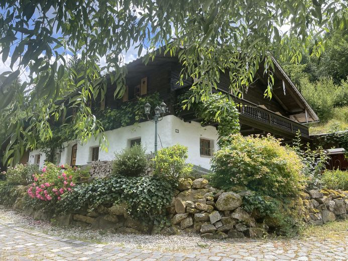 Exklusives Bauernhaus in absoluter Alleinlage – 12.000 m² Privatsphäre nahe Passau – फोटो 2