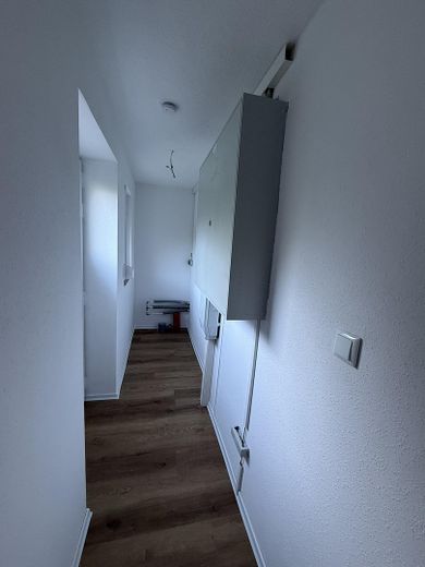 Frisch saniertes Einfamilienhaus mit Kaminofen auf 634qm Grundstück - provisionsfrei – HWR 