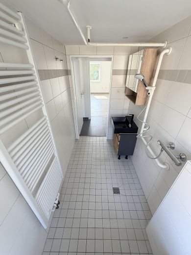Erstbezug nach Sanierung: Helle 3-Zimmer-Wohnung mit Stellplatz& Keller – sofort bezugsfrei – Bad_WC.2