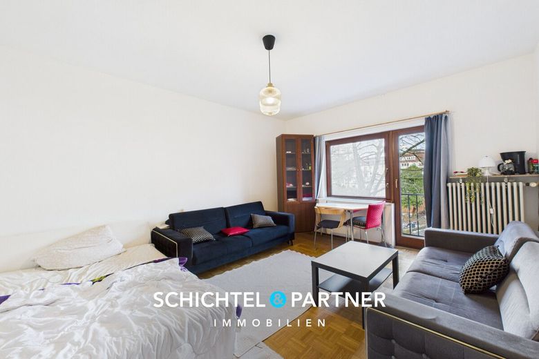 Bahnhofsvorstadt | Studentenhaus mit zwei Balkonen und Terrasse – S&amp;P | Schlafzimmer