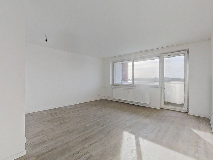 Punta in alto: moderno appartamento di 3 locali con BALCONE e splendida vista – Ansicht I: Wohn- und Esszimmer