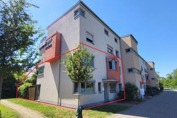 PROVISIONSFREI + Energieklasse B ! Eck-Haus im Haus mit Garten! Super Lage