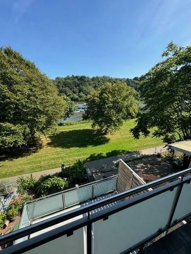 MFH - 3 ETW incl. Gaststätte - TRAUM direkt der Mosel - hochwassersicher - KRÖV - RARITÄT! – 1 DG Blick zur Mosel vom Balkon