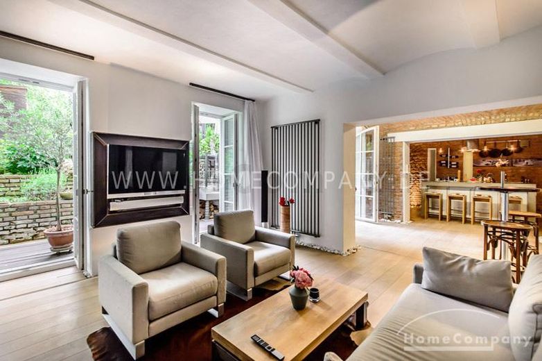 Sehr exklusiv möblierte 6-Zimmer-Souterrain-Wohnung mit schöner Terrasse in der Maxvorstadt – 1c96caf08eca2d0d3ca4179f3f04b493c27faa00.jpg