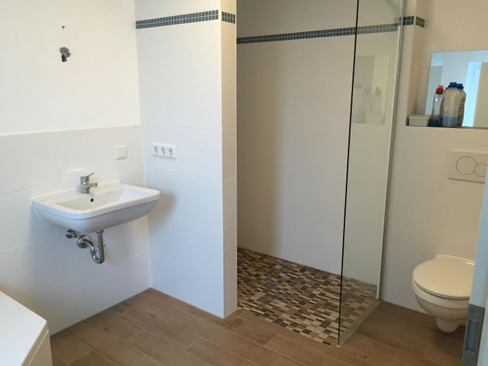 Einlieger - Begehbare Dusche
