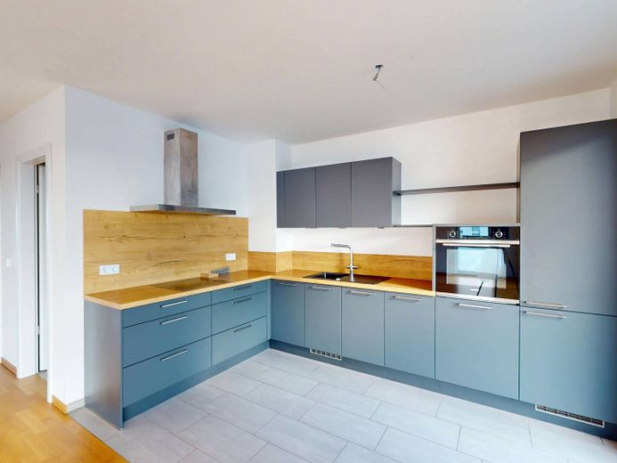 Ampio appartamento di 3 locali con cucina componibile e spaziosa terrazza panoramica nel quartiere FRANKLIN – Ansicht I: Küche