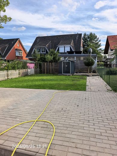 Moderne möblierte Neubau-Doppelhaushälfte mit Wärmepumpe, Fußbodenheizung – Foto 7