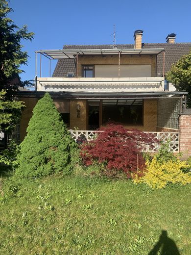 Doppelhaushälfte auf 531 m² Grundstück – vielseitig nutzbar & ruhig gelegen – Blick auf Terrasse