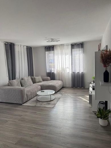 Einziehen und Wohlfühlen: Moderne 3,5-Zimmer Wohnung mit Terrasse in Sulz a.N. - Holzhausen – Foto 1