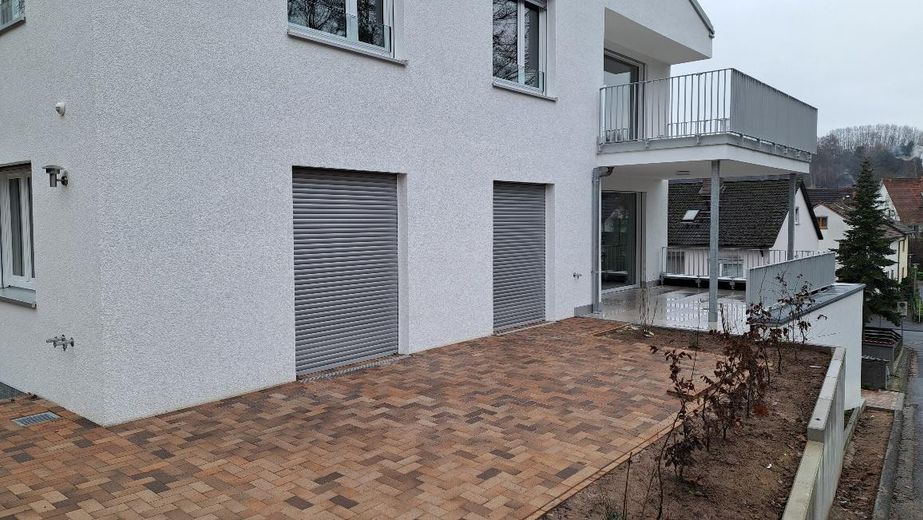 NEUBAU am Freibad - Wallbox Fahrradgarage Topausstattung – EG Terrasse + Stellplatz