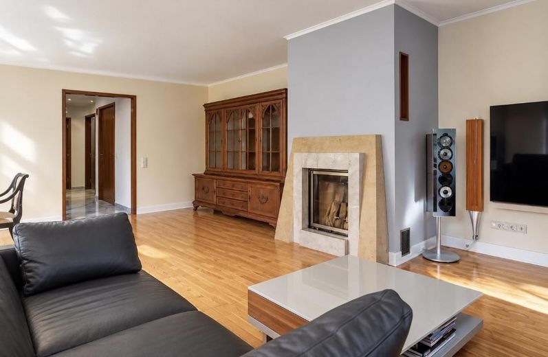 Ekskluzywne umeblowane mieszkanie dwupoziomowe w Ahrensburgu pod Hamburgiem – ok. 120 m² z tarasem na dachu – Zdjęcie 5
