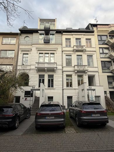 Wohnen & Arbeiten am Lousberg – 205 m² im Baudenkmal, 2 Stellplätze – Gebäudeansicht