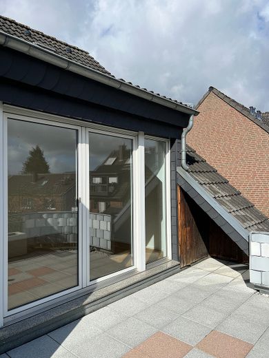 Wohnung mit großer Dachterrasse - Hücheln - 10 Minuten bis Köln – Foto 18