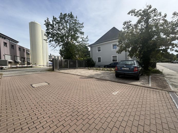 Helle 4,5 Zimmer Maisonette-Wohnung zu vermieten – Stellplätze Leopoldring