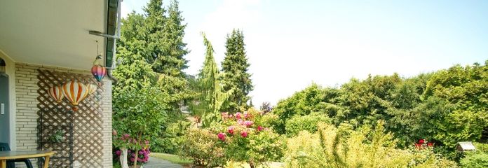 Wohnen im Grünen – Hochwertig möblierte Erdgeschosswohnung mit Terrasse und separatem Eingang in Dortmund-Wichlinghofen – 71a7e6f359799bcd72181a1d3346147e68b7e37f.jpg