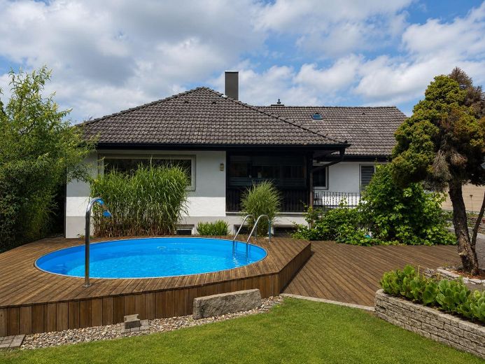 Bungalow bien entretenu avec piscine – Pool