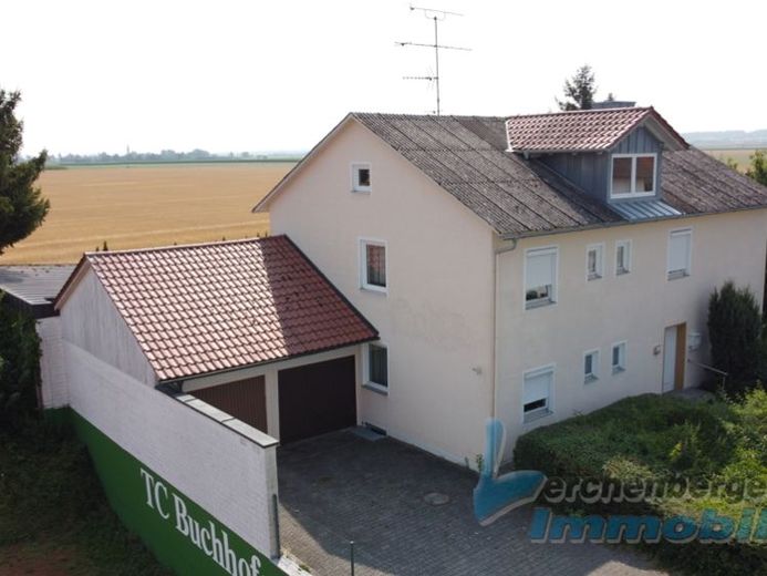 Casa residenziale con grande terreno in posizione tranquilla a Buchhofen – Photo 1