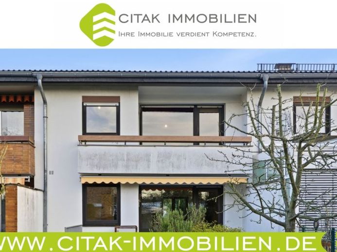 Reihenmittelhaus mit Terrasse, Loggia und Garage in Köln-Seeberg – Foto 1