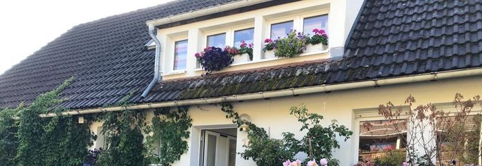 Haus für Individualisten + Genießer – Hauseingang Nordseite