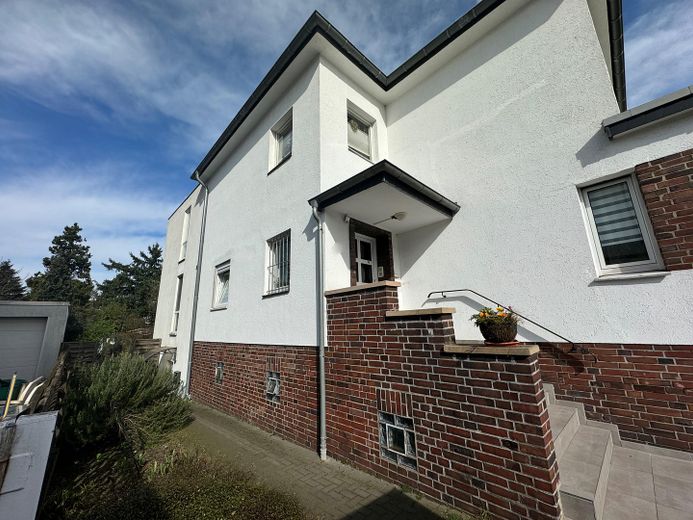 Gebäudeansicht Seite