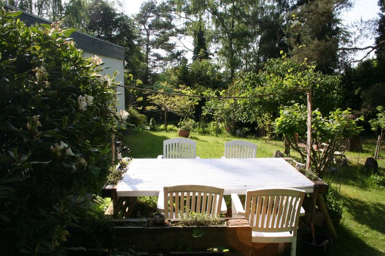 Sitzplatz Gartentisch