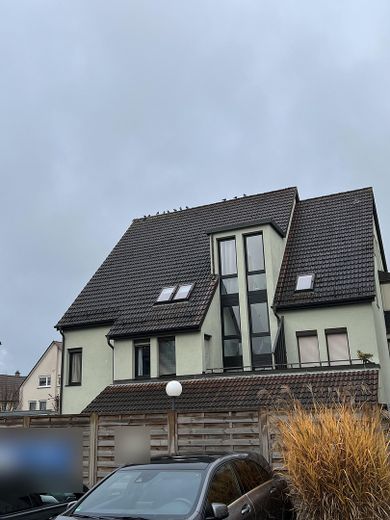 Jasne mieszkanie 3,5-pokojowe z balkonem i tarasem w centrum Möglingen – bez prowizji – Zdjęcie 1