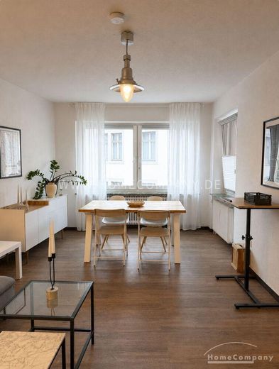 Piękne mieszkanie 2-pokojowe w bezpośredniej lokalizacji w centrum miasta (w pobliżu katedry) – 5c8cf3a85f26b63a08aff8ef5f444cacd7afa456.jpg