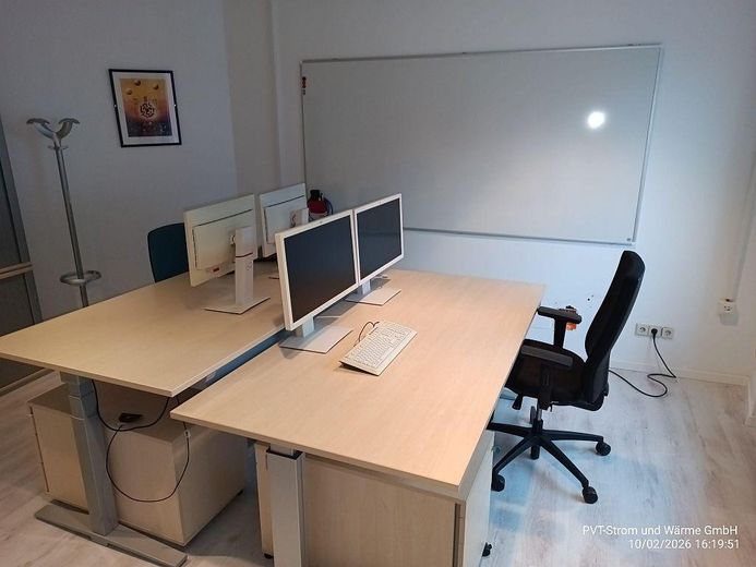 Büro-1-4_Arbeitsplätze-links