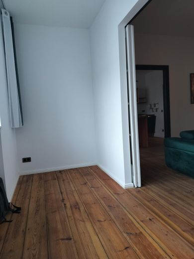 Helle & geräumige Wohnung nahe Schäfersee - Renovierte und Provisionfrei – kleines zimmer