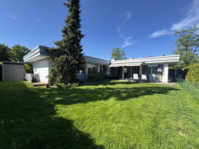 Krailling’in en seçkin konut bölgesinde cazip bungalov – Hausansicht 