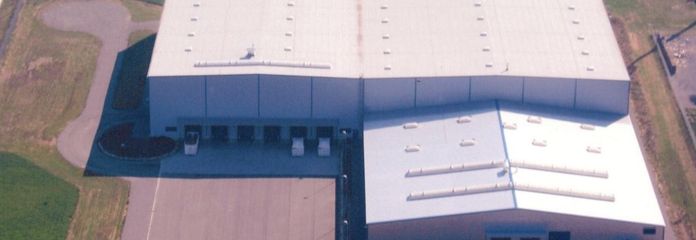 Produktions- und Lagerhalle