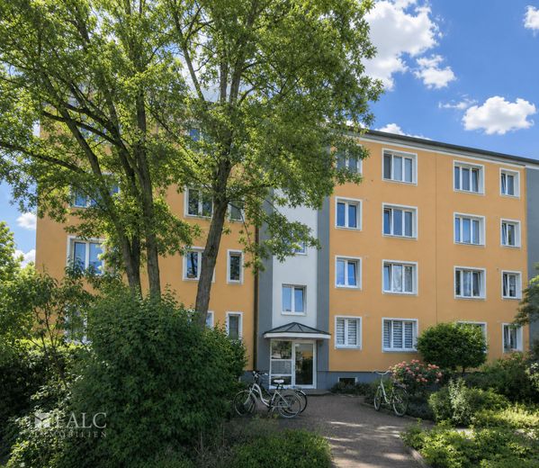 Ein Ort zum Wohlfühlen - und eine Investition mit Zukunft – Hausfront