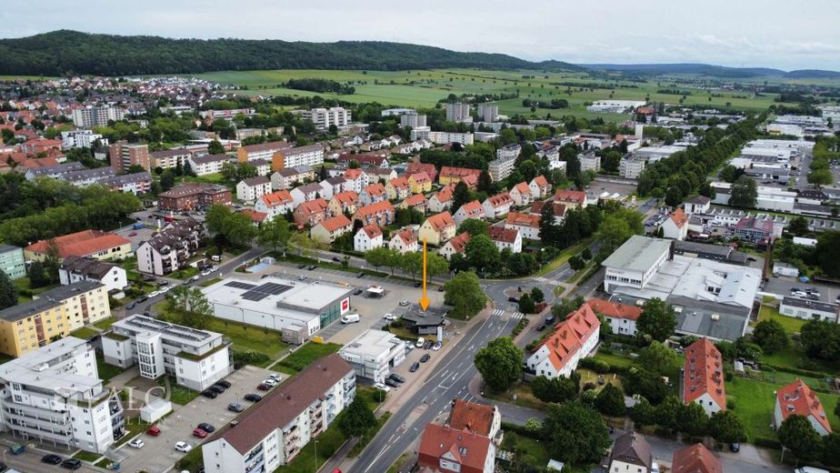 ***Modernes Arbeiten - Repräsentative Gewerbeeinheit in Top-Sichtlage*** – Luftaufnahme Stadtübersicht