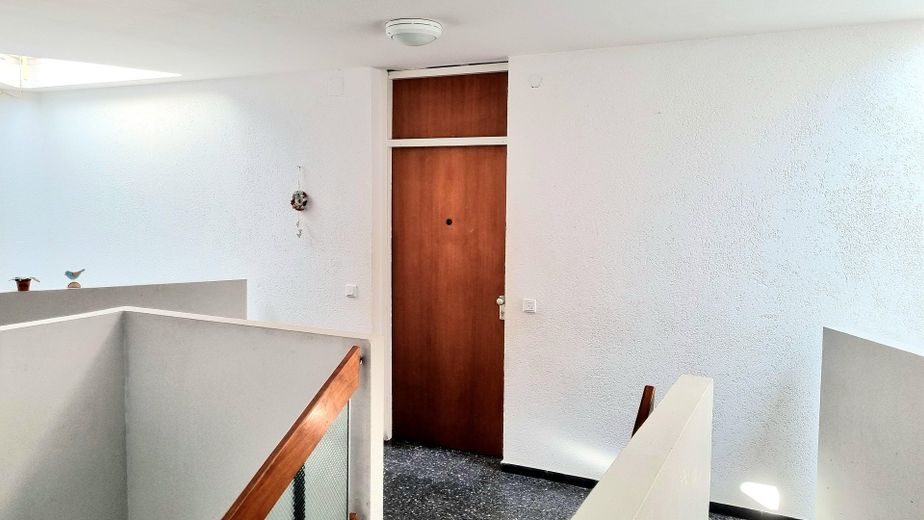 कमीशन-मुक्त! 3,5 कमरों का अपार्टमेंट 78m² – Treppenhaus