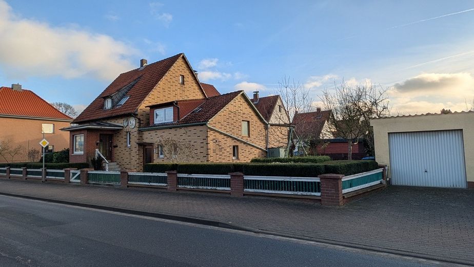 Großzügiges Einfamilienhaus in Ilsede OT Solschen – Foto 1