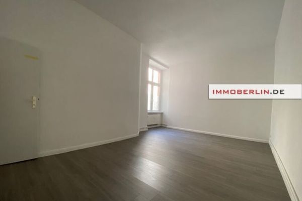 IMMOBERLIN.DE - Frisch sanierte vermietete Altbauwohnung in angenehmer Stadtlage