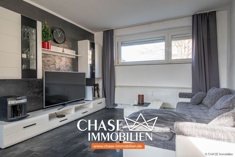 Hochwertig renovierte Eigentumswohnung in guter Lage Hannovers  -  Wohntraum in Gross-Buchholz! – Wohnzimmer - Ansicht 1