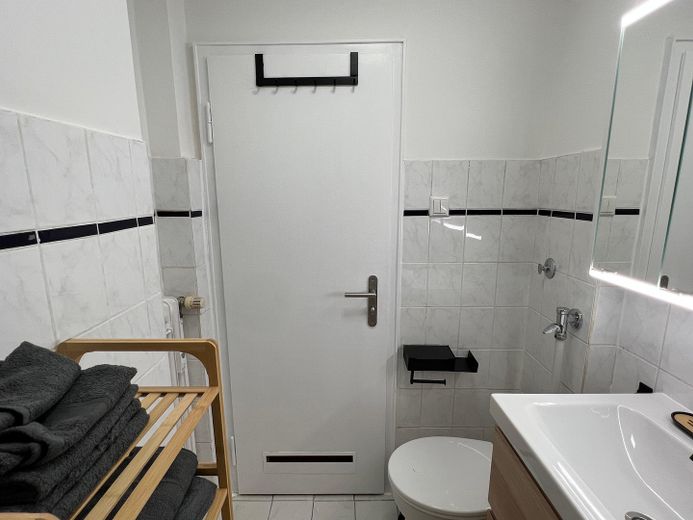 Gemütliches Apartment in U-Bahn-Nähe Forstenried - inklusive Möbel, Strom, Internet – Handtücher vorhanden